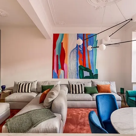 Guestready - Exquisite W/ Patio In Graca * Lisbona